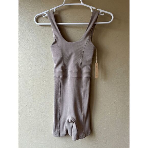 Basin + Range Rib Bike Short Onesie in Goat Women's Size XS - Picture 1 of 2
